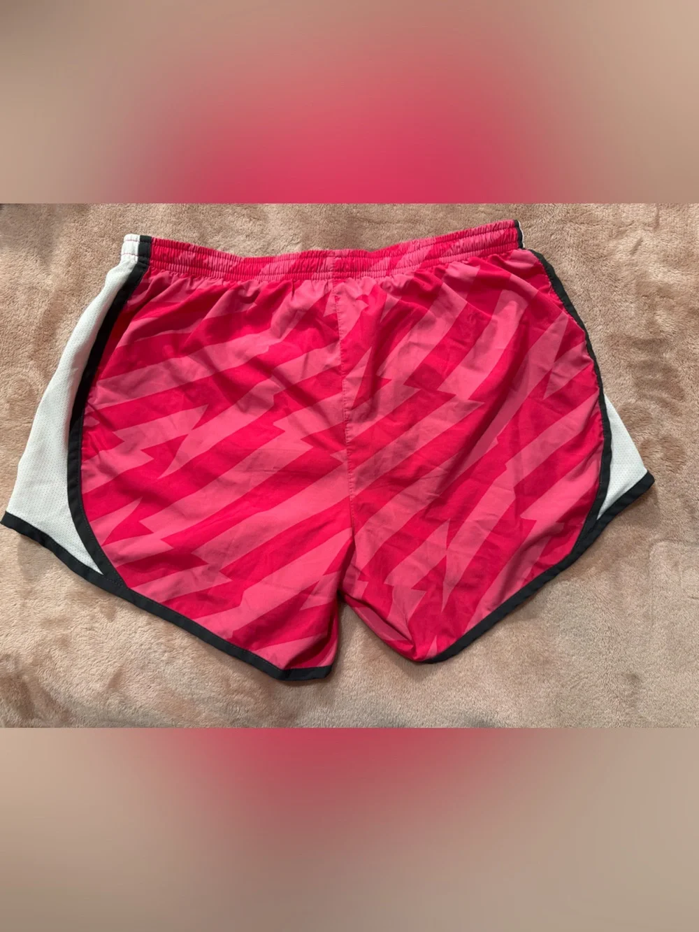 Nike DriFit Running/Athletic Shorts, Pink Pattern, Girls Size XL